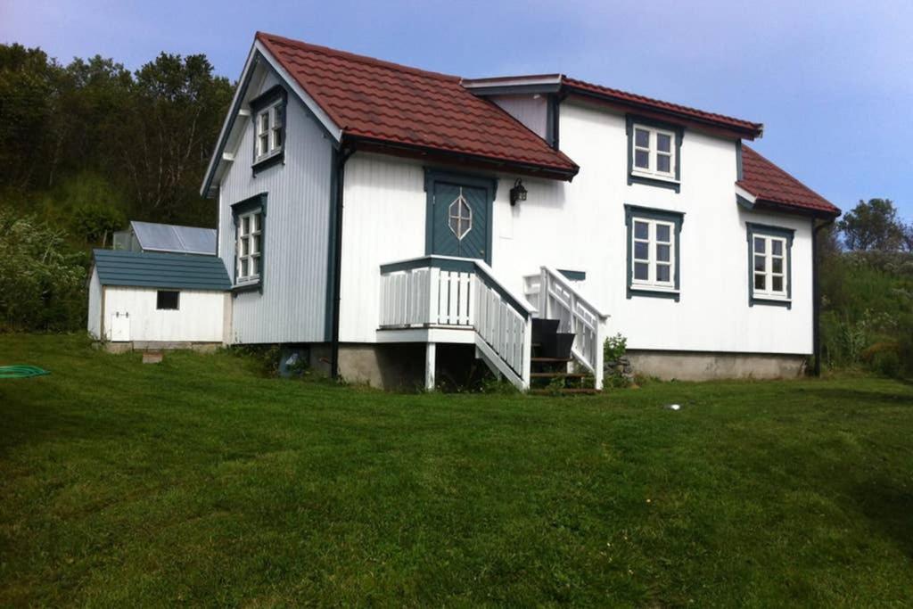 Nordlandshus Ved Lofotr Villa Bostad ภายนอก รูปภาพ